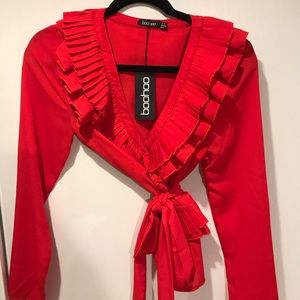 Red Wrap Top ✨🎄